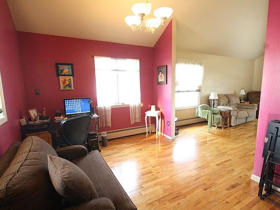 5th image of 5 Elmwood Dr