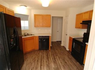 6711 Hidden Forest Dr, Charlotte, NC 28213