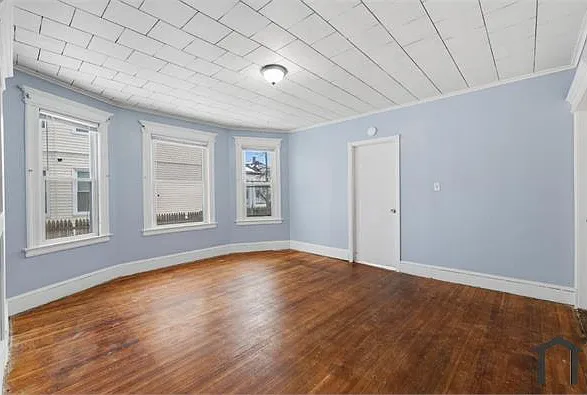 64 Rowe Ave #2 — Photo 5