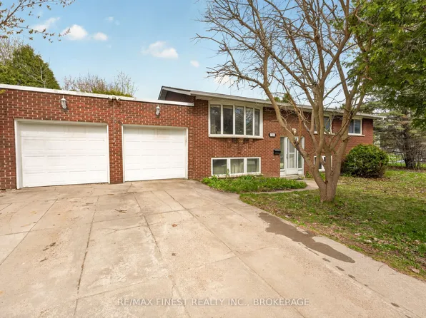 706 High Gate Park Dr, Kingston, ON K7M 5Z9