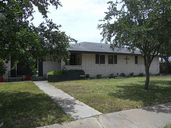 3rd image of 1070 Brock Dr