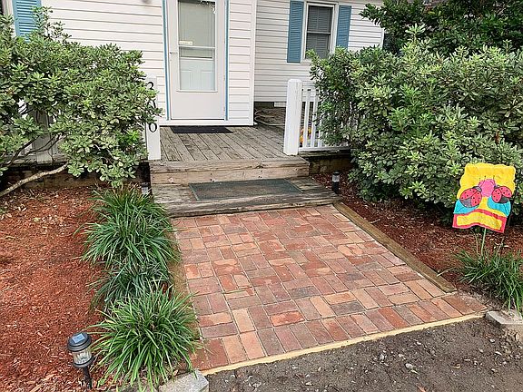 5th image of 306 SE 79th St