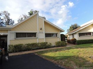 3632 E Forge Rd, Davie, FL 33328