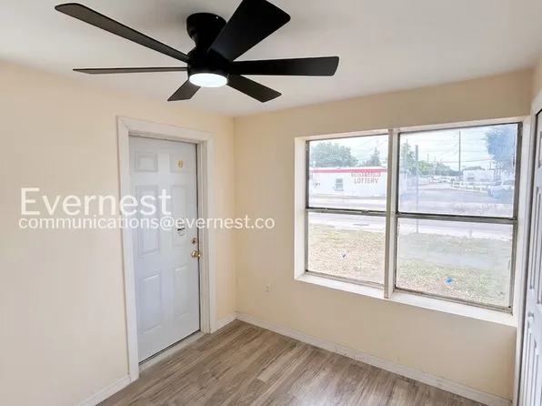5680 28th St N #D1, Saint Petersburg, FL 33714