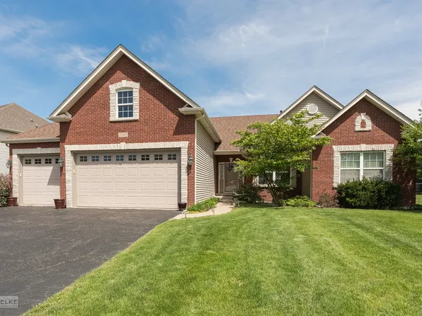 592 Poplar Dr, Yorkville, IL 60560