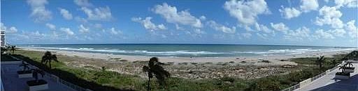 Home For Sale In Stratford Arms