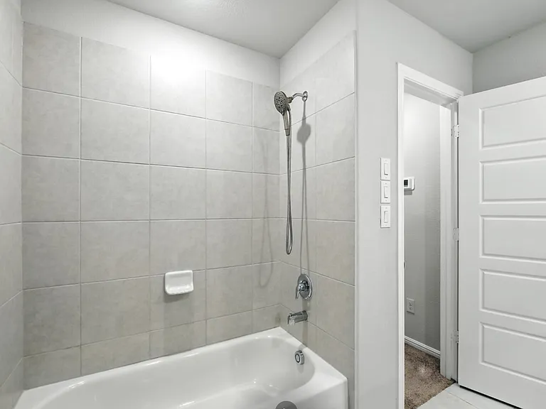 913 Cobalt Dr — Photo 31