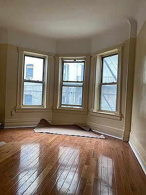 2nd image of 730 Lincoln Pl Floor 2
