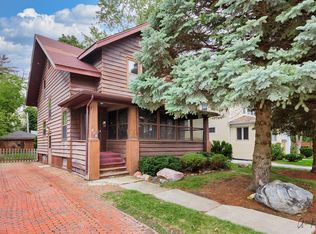 428 W Ridgeland Ave, Waukegan, IL 60085