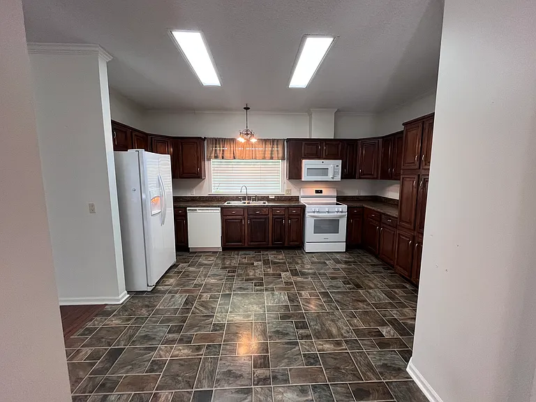 1000 Raintree Ln — Photo 16