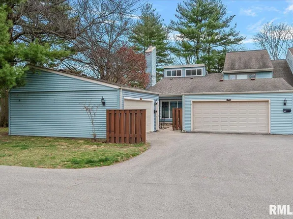 69 Country Pl, Springfield, IL 62703