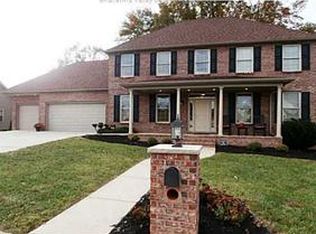 281 Glen Oaks Ct, Hurricane, WV 25526