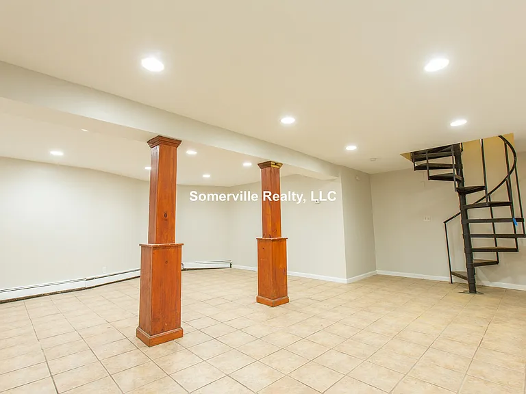 25 Ashford St #1 — Photo 10