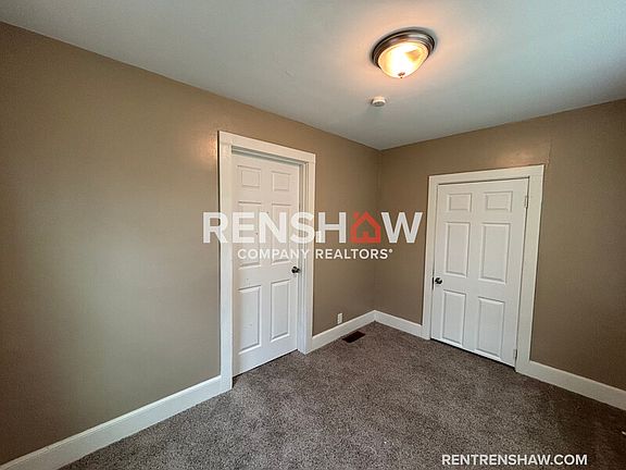 5th image of 2458 Whitney Ave