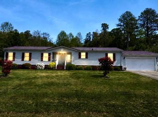 195 Pelphrey Subdivision Rd, Staffordsville, KY 41256