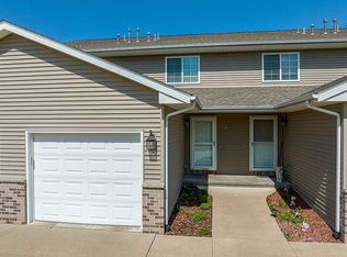1824 Comisky Ct, Ely, IA 52227