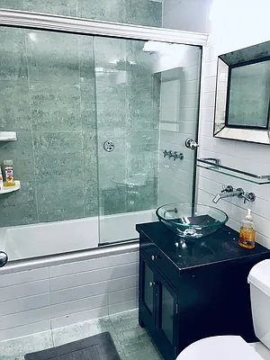 Rented by Charles Coutinho LLC | media 17