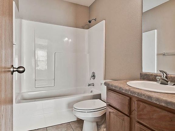 5th image of 2509 Meadow View Dr