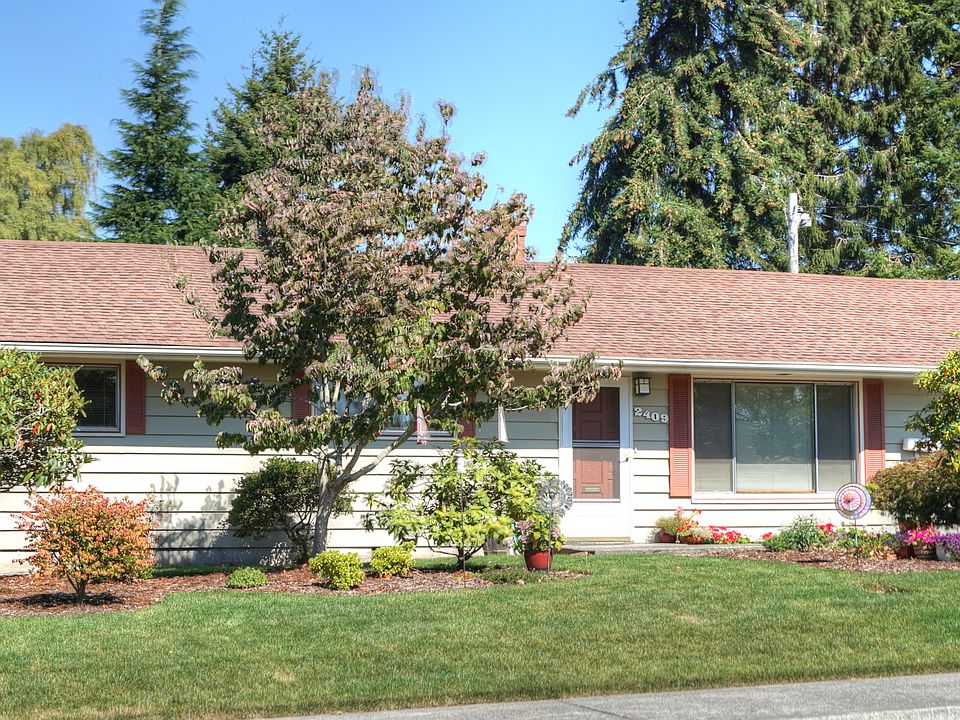 www.LamoureuxRealEstate.com