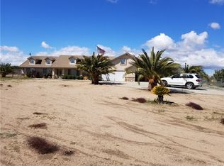 8650 Oakwood Ave, Hesperia, CA 92345