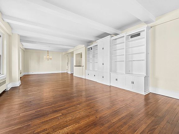 4th image of 1049 Park Ave #10A