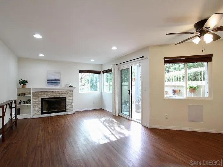 3021 Golden Oak Way — Photo 6