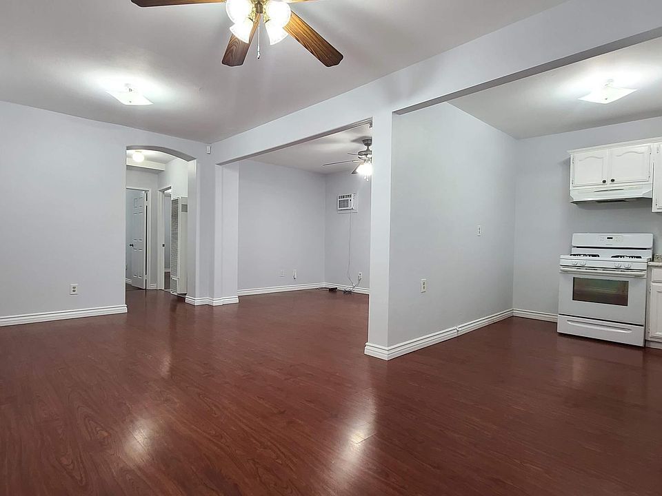 Entrance - Open Layout