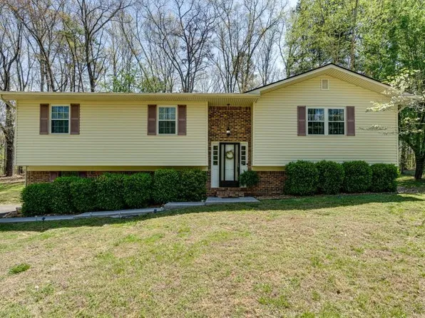 124 Fairhill Dr NE, Cleveland, TN 37323
