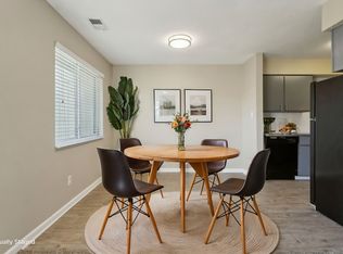 Applewood At The Cove Apartments, Kansas City, MO 64151