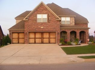 5417 S Fireplace Dr, Rogers, AR 72758
