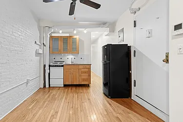 140 West 10th Street