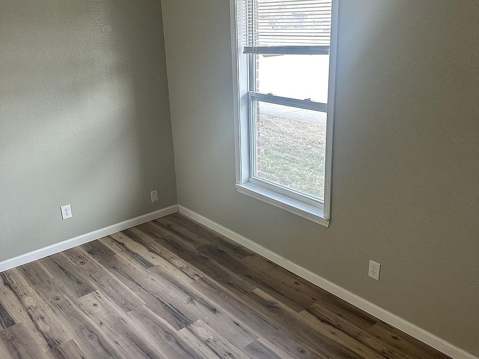 1st image of 3023 Aspen Dr #10918986