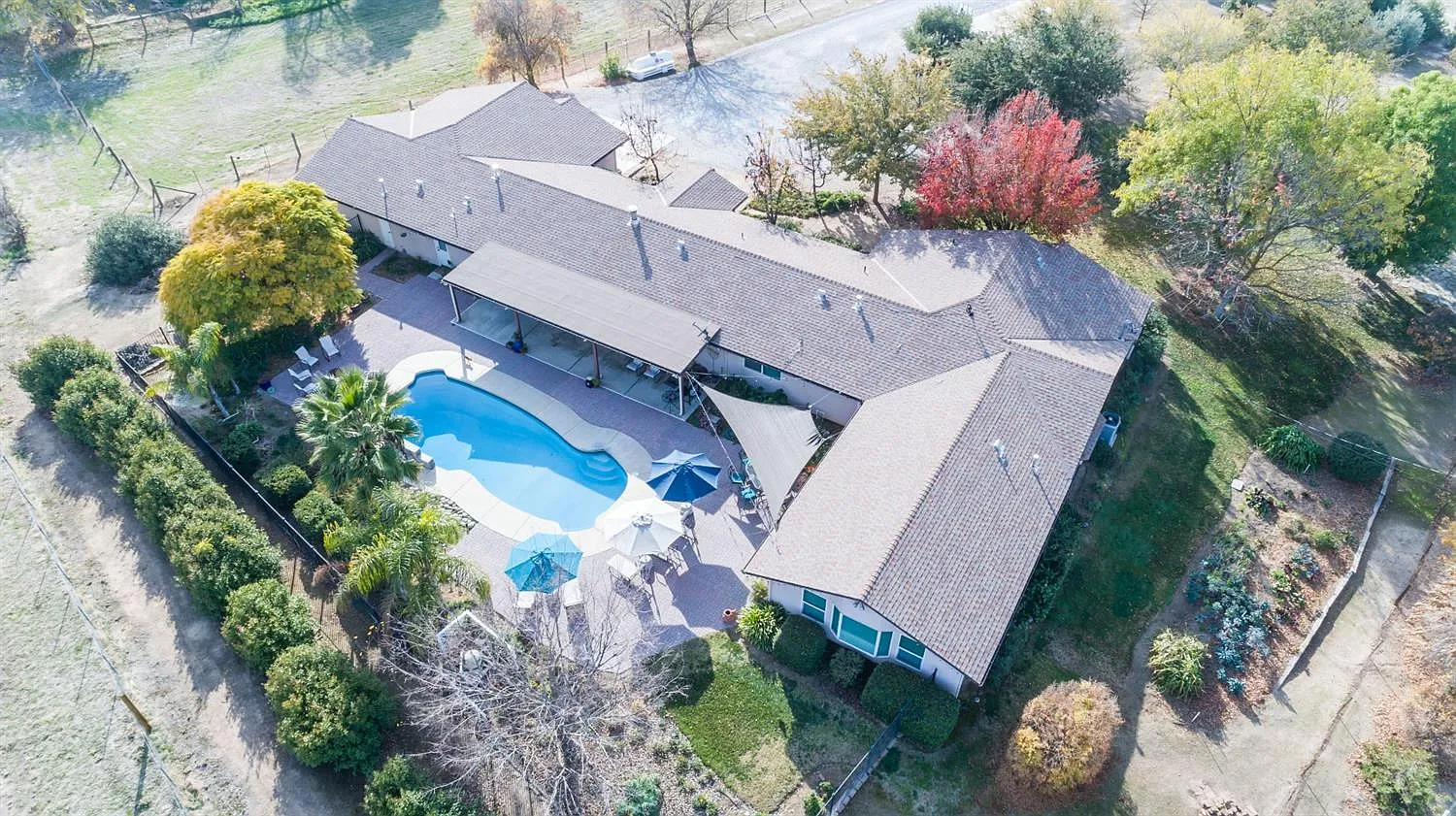 16751 La Canada Rd photo 1