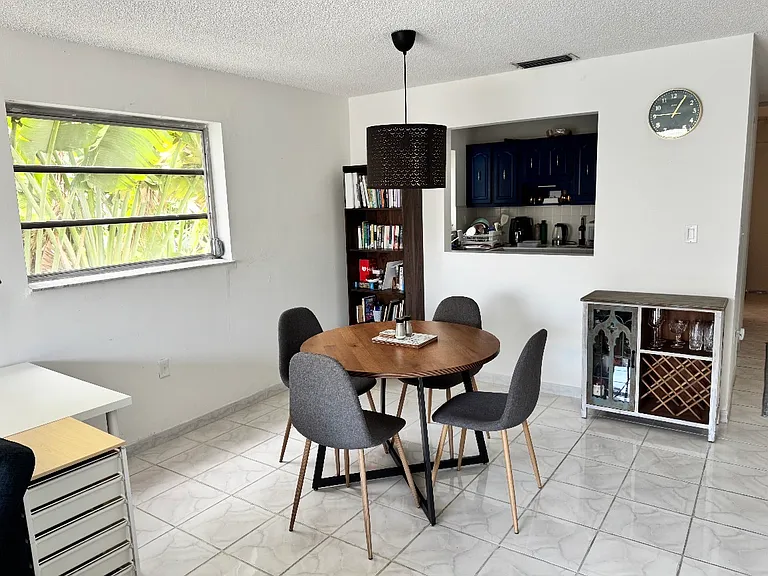 1428 Euclid Ave #201 — Photo 8