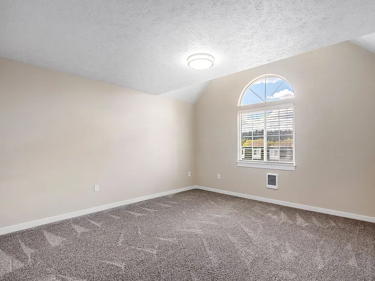 10008 N Colfax Rd #101-115 — Photo 28