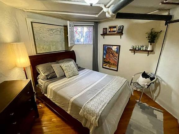 5th image of 1421 N Pennsylvania St APT 40