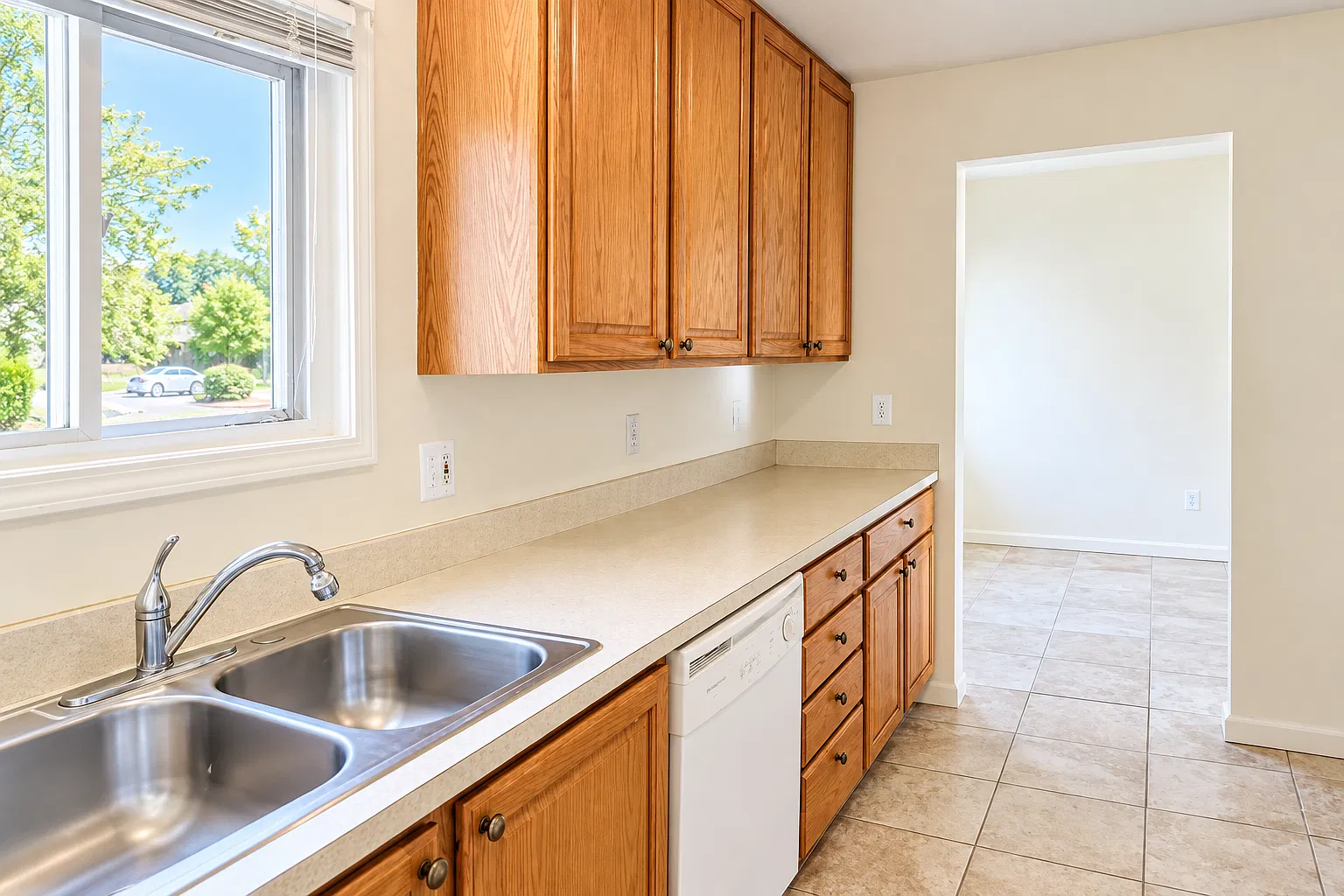 1 bed, 600 sqft, $800 — Photo 2