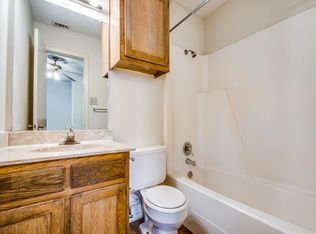 929 W Hickory St #14, Denton, TX 76201