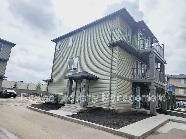 1530 Tamarack Blvd NW #123 — Photo 1