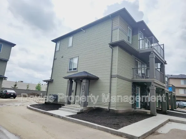 1530 Tamarack Blvd NW, Edmonton, AB