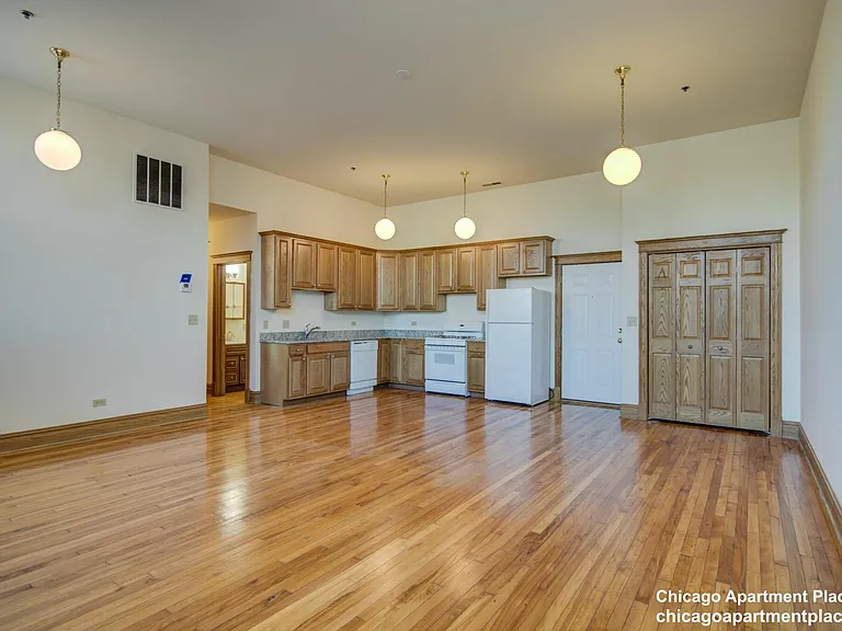 1808 W Patterson Ave #2A — Photo 2
