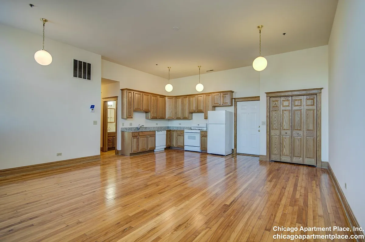 Building Photo - 1808 W Patterson Ave #2A