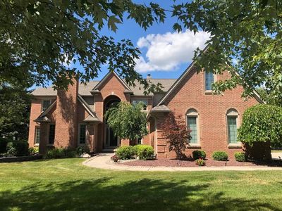 241 Country Club Ln, Canton, MI, 48188