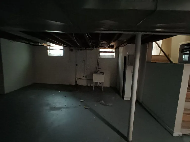 15421 Stout St — Photo 29