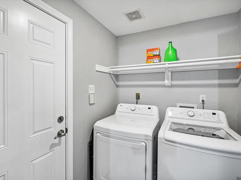 2401 Scarlet Oak Dr — Photo 36