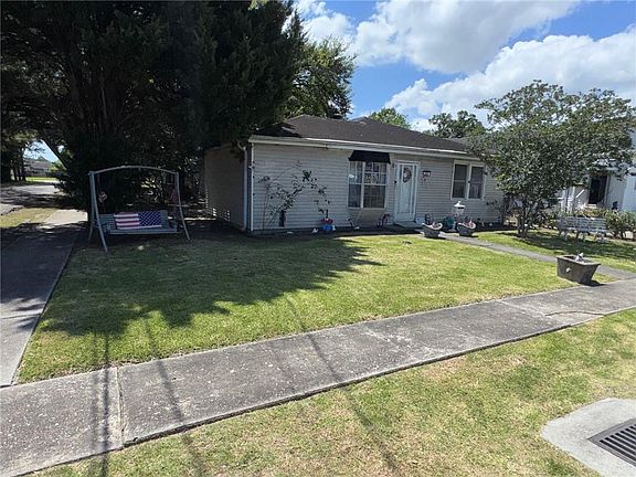 4th image of 918 Perry St