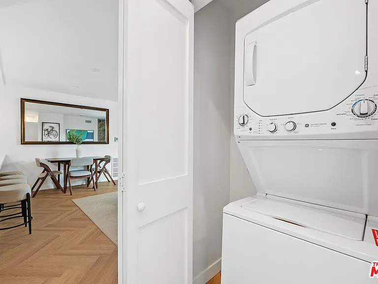 2045 Paramount Dr — Photo 17