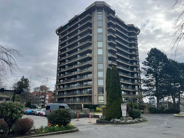 3760 Albert St #206, Burnaby, BC V5C 5Y8