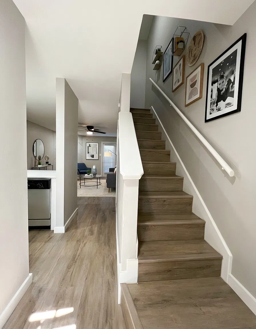 2 bed, 1.5 bath, 950 sqft, $2,195 — Photo 3