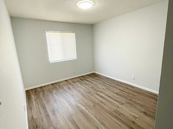 5th image of 4915 Huntington Ave APT 6